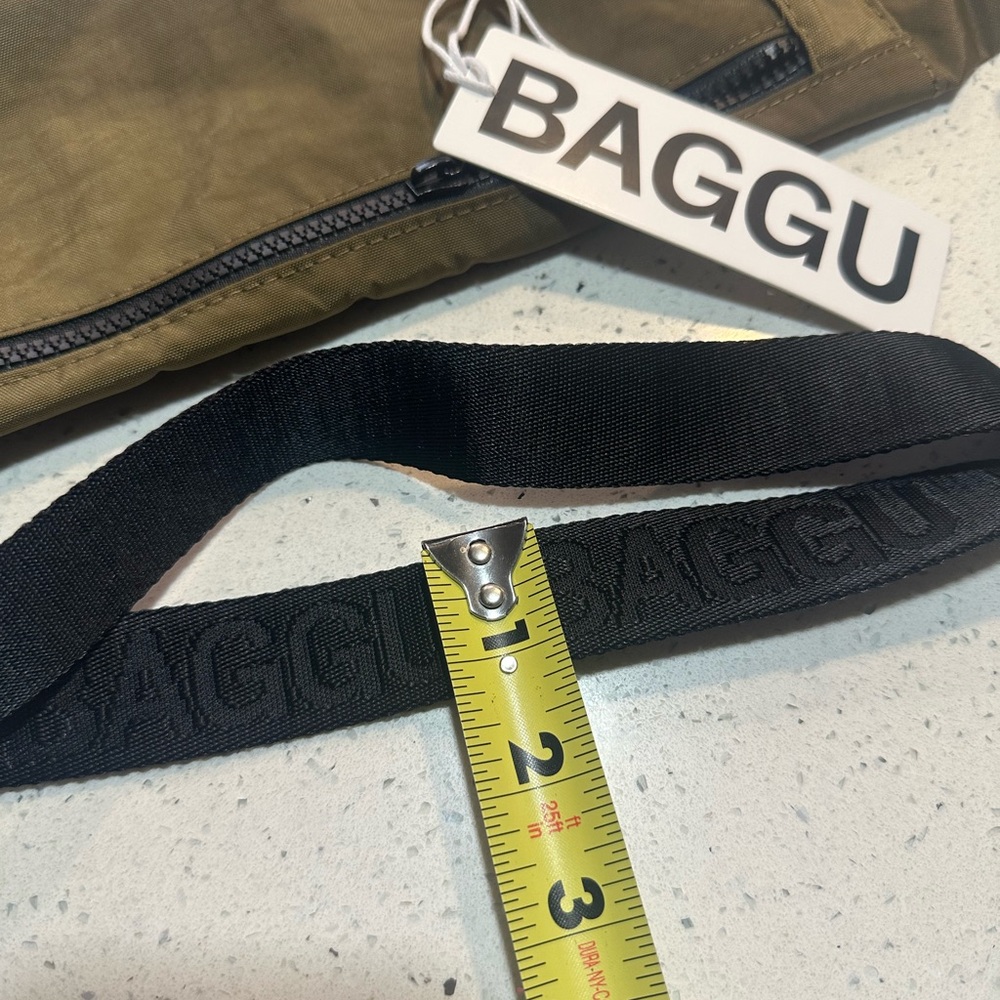 New! BAGGU Crescent Fanny Pack / sling bag in seaweed - new with tags! - Picture 11 of 16